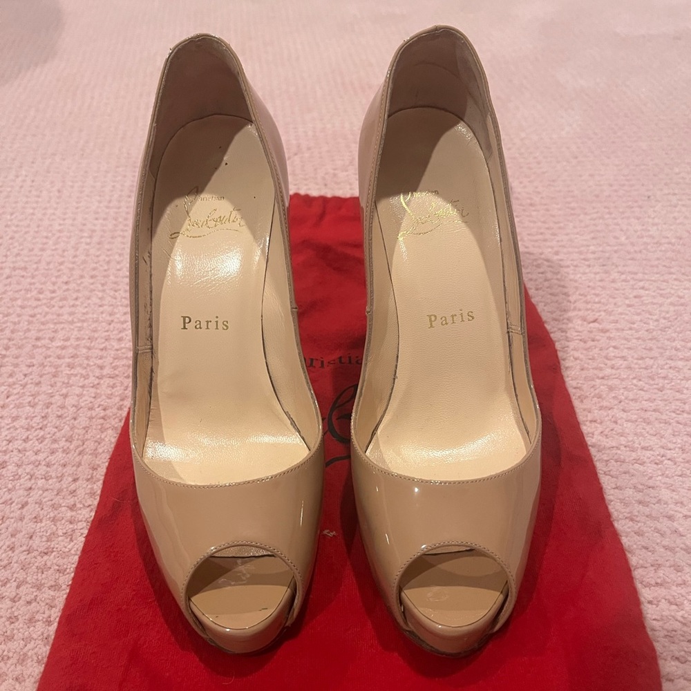 Christian Louboutin tan/beige open toe red bottoms size 37
